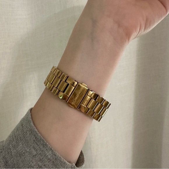 MICHAEL KORS "JET SET RUNWAY" MK5160 stainless steel GOLD COLORED WATCH - Picture 2 of 14